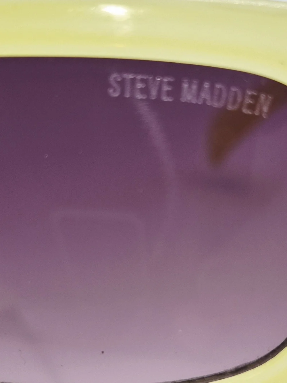 Steve Madden 